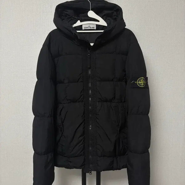[BUNJANG] Stone Island Crinkle Down Jacket Black (Size S) / [S] 스톤아일랜드 크링클랩스 패딩 블랙