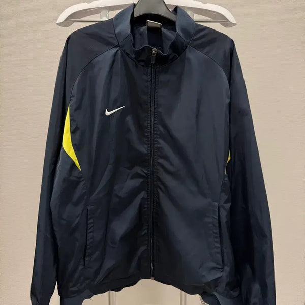 [BUNJANG] Nike Windbreaker Jacket (L) / 나이키 바람막이 자켓