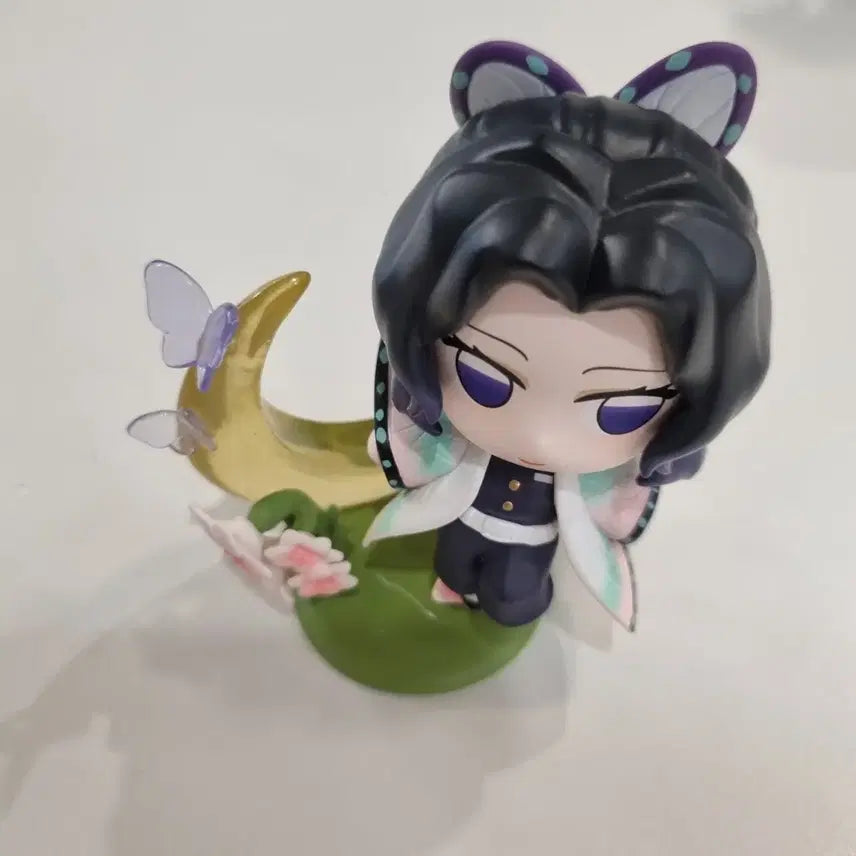 [BUNJANG] Kimetsu no Yaiba Shinobu Pop Mart Figure / 귀멸의 칼날 시노부  팝마트 피규어