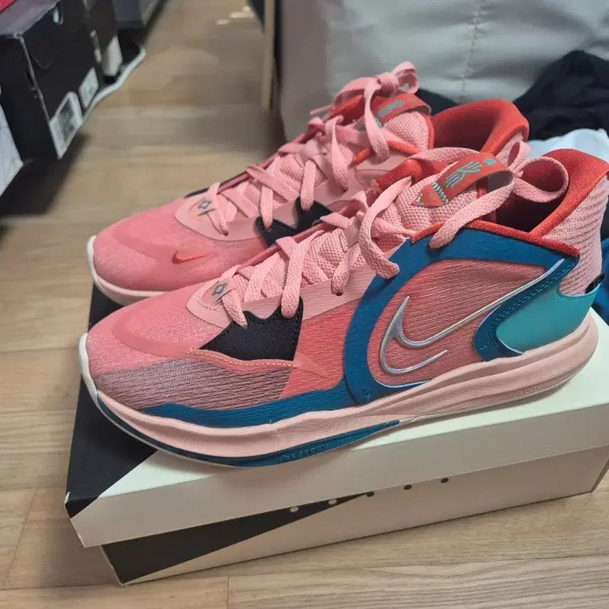 [BUNJANG] Nike Kyrie Low 5 EP Pink Basketball Shoes Size 280 / 나이키 카이리 로우 5 280 ep 핑크농구화