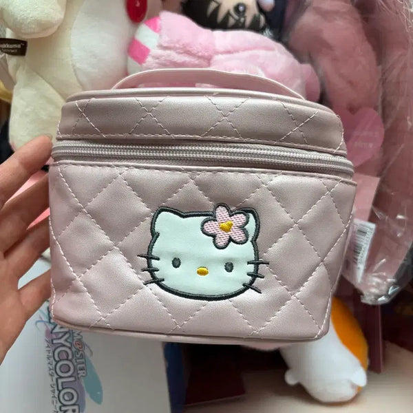 [BUNJANG] Hello Kitty Quilted Pouch Pink / 헬로키티 퀼팅 파우치 핑크색