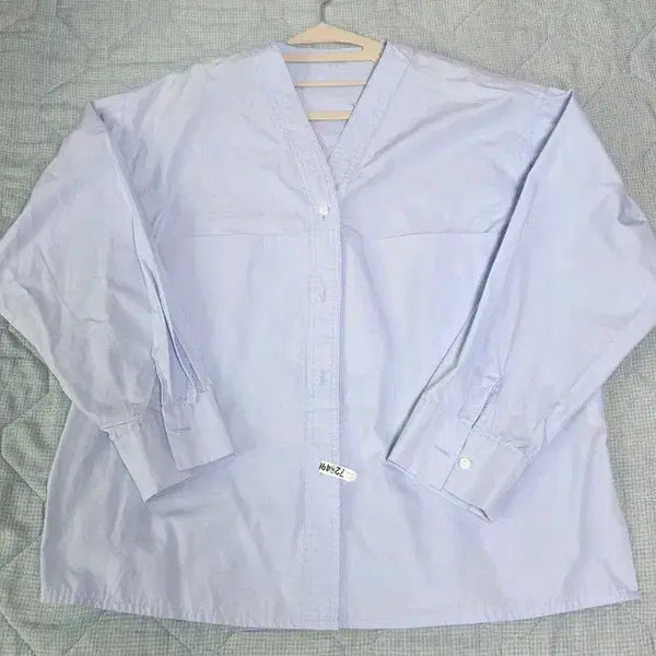 [BUNJANG] LUXI AUNT Sky Blue L Size Shirt / LUXI AUNT 셔츠 L사이즈 하늘색 (마지막끌올 오늘저녁삭제)