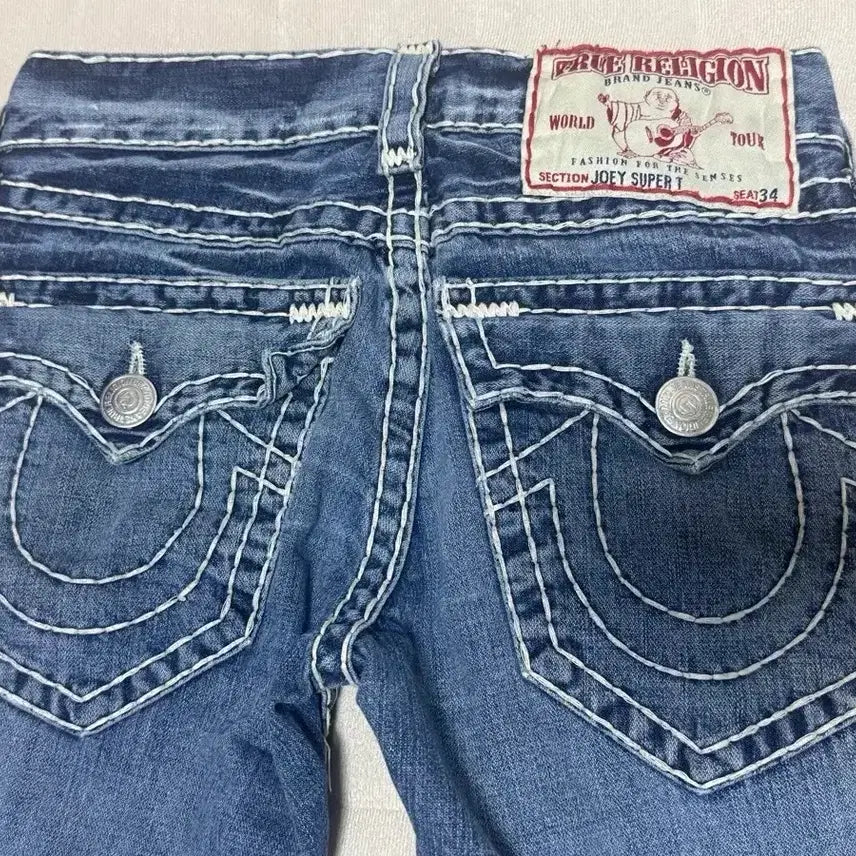 [BUNJANG] True Religion Washed Distressed Denim Shorts / 트루릴리젼 데님 워싱 데미지 반바지 래퍼 양홍원 실제착용