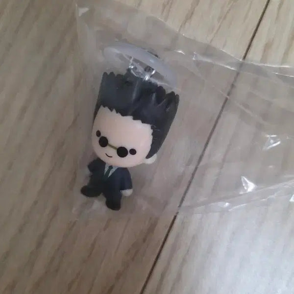 [BUNJANG] Hunter x Hunter Leorio Medallion Keychain / 헌터x헌터 메지루시 레오리오 키링