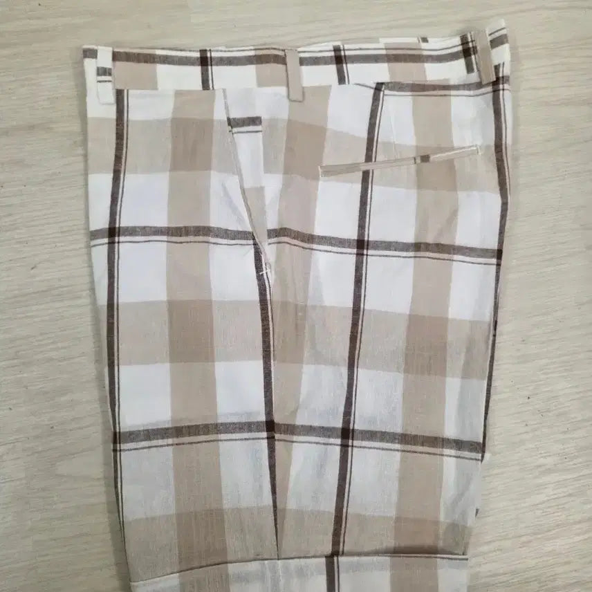 [BUNJANG] 32 NJ Clothing Company Beige Checkered Shorts (Size 32) / 32 nj colothing company 반바지