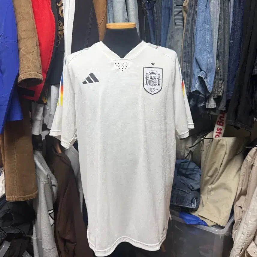 [BUNJANG] Adidas 2022-23 Spain National Team Qatar World Cup Pre-Match Jersey XL / [XL] 아디다스 22 카타르 월드컵 스페인 국가대표 프리매치 유니폼