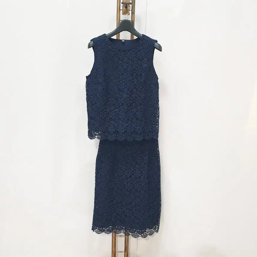 [BUNJANG] Uniqlo Lace Sleeveless Blouse and Skirt Set - Size S / (kk69553)유니클로 레이스 셋업 (민소매+스커트)S