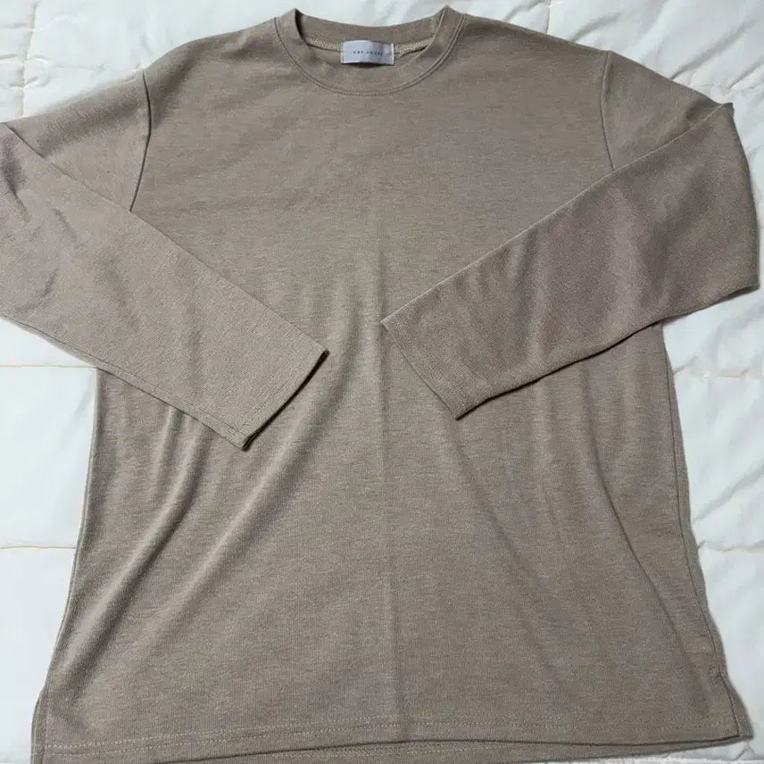 [BUNJANG] W&P HOUSE Beige Round Neck Knit Sweater / W&P HOUSE 베이지 라운드넥 니트 100