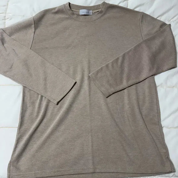 [BUNJANG] W&P HOUSE Beige Round Neck Knit Sweater / W&P HOUSE 베이지 라운드넥 니트 100
