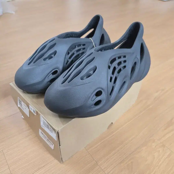 [BUNJANG] Adidas Yeezy Foam Runner HP8739 Slippers / (새상품 정품) 아디다스 이지폼러너 HP8739 슬리퍼