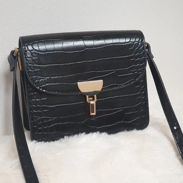 [BUNJANG] MNG Crocodile Pattern Mini Crossbag / MNG 블랙 크로커다일 미니 크로스백