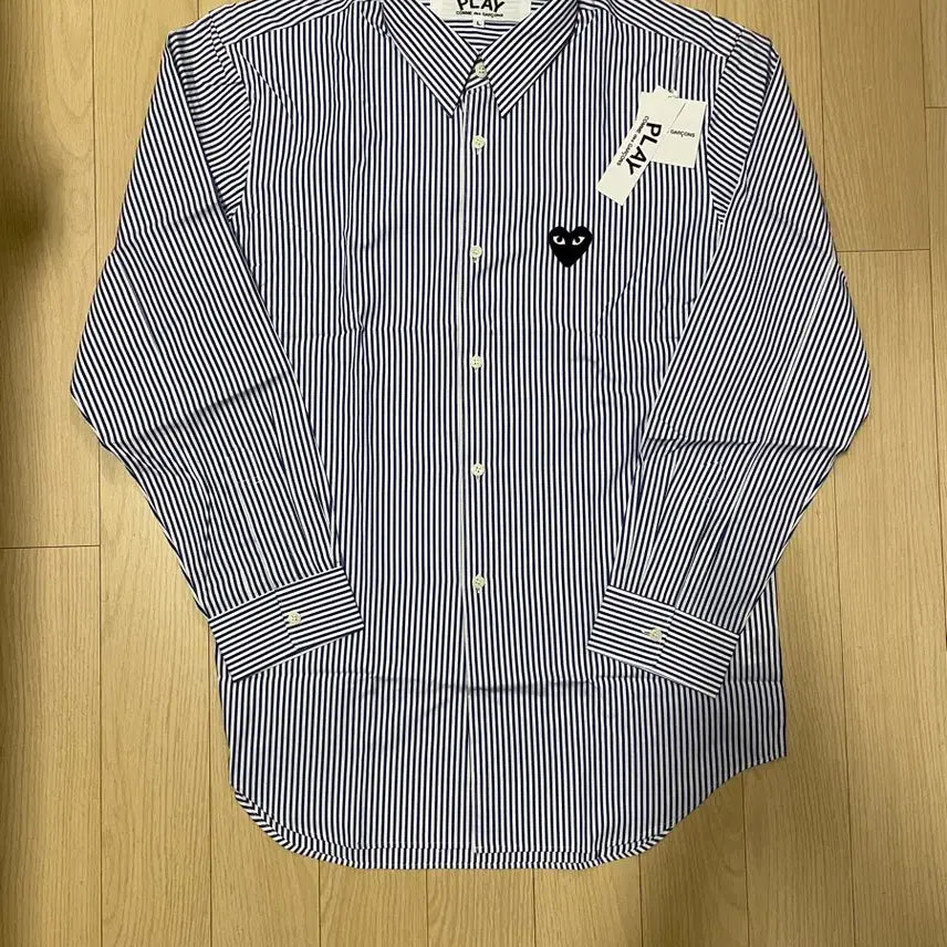 [BUNJANG] Comme des Garçons Black Heart Stripe Shirt Blue L / [시착 1회] 꼼데가르송 블랙하트 스트라이프 셔츠 블루 L