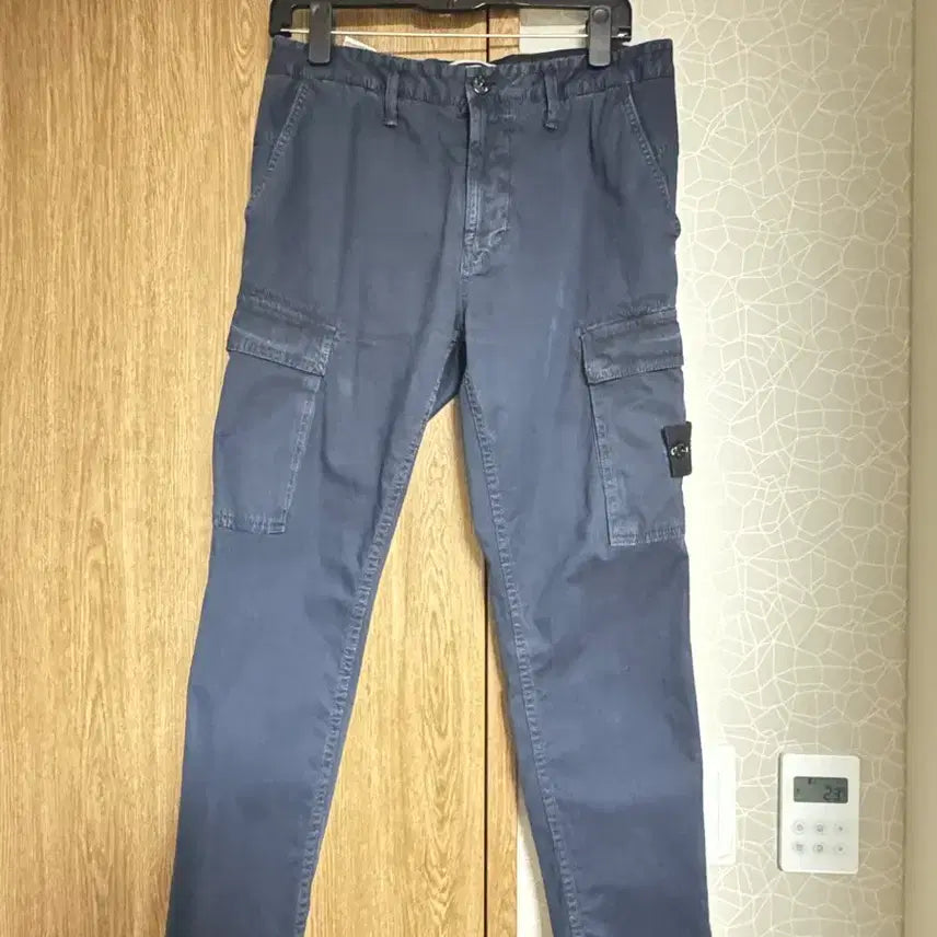 [BUNJANG] Stone Island Navy Cargo Jogger Pants / 스톤아일랜드 조거