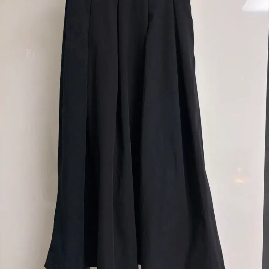 [BUNJANG] Black Long Skirt with Back Banding / 거의새상품) 블랙 검정 뒷밴딩 롱 스커트 프리사이즈