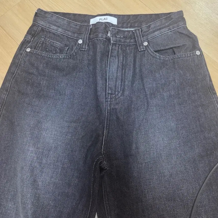 [BUNJANG] Plac Jeans Regular Rise Straight Fit Black Denim (Size M) / 플랙진 레귤러 라이즈 스트레이트 M 흑청