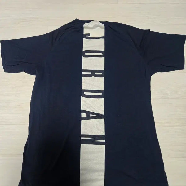 [BUNJANG] Jordan Navy T-Shirt (Size L) / 조던 티셔츠 네이비 L 사이즈