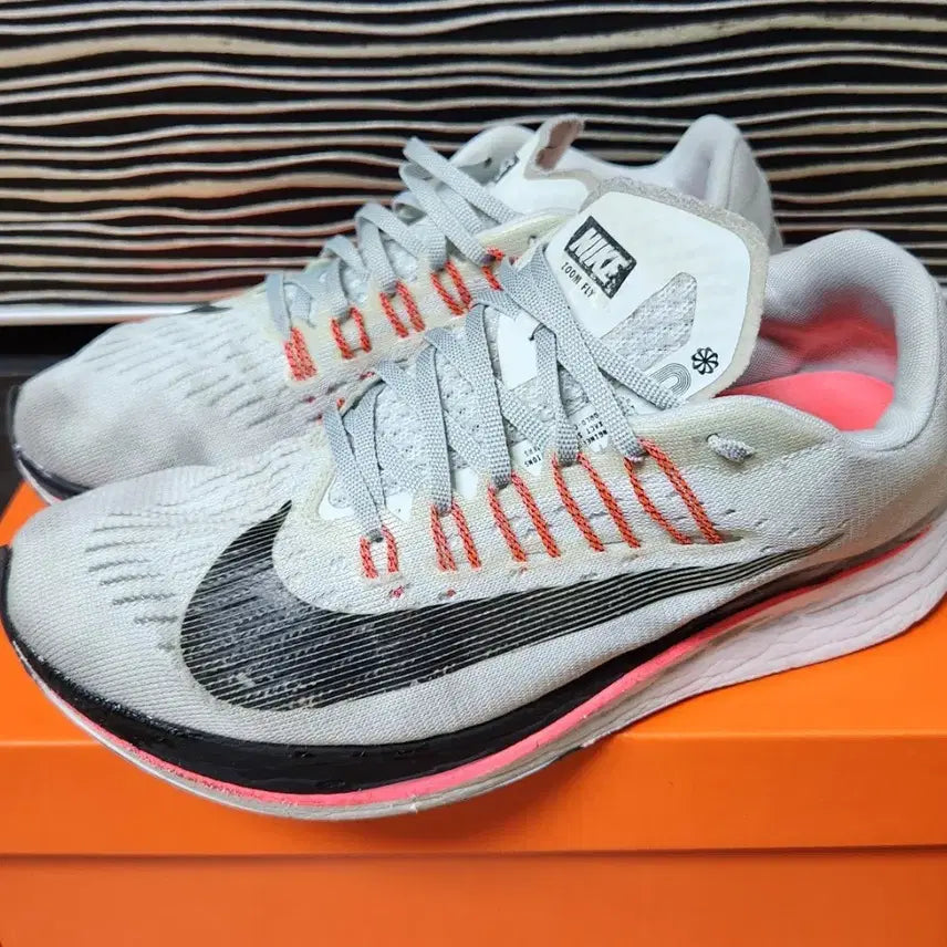 [BUNJANG] Nike Zoom Fly "Barely Grey" Running Shoes / nike 나이키 줌 플라이 베얼리 그레이 런닝화, 운동화 240~245