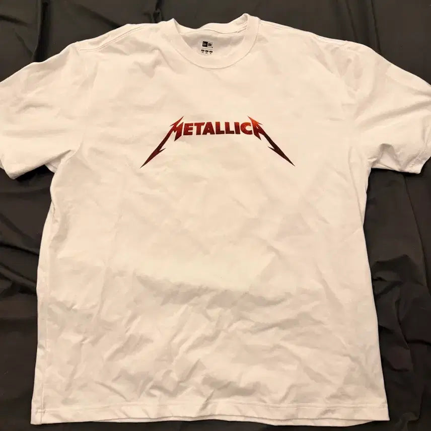 [BUNJANG] New Era x Metallica Skull Spider T-Shirt White XXL / 뉴에라 x 메탈리카 스컬 스파이더 티셔츠 화이트 XXL사이즈