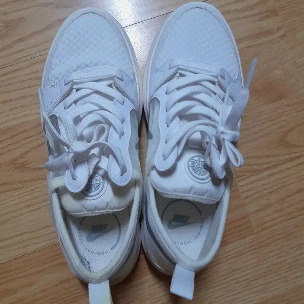 [BUNJANG] Nike Mesh Women's Sneakers White 240 / 나이키 운동화 올흰색 메쉬 240