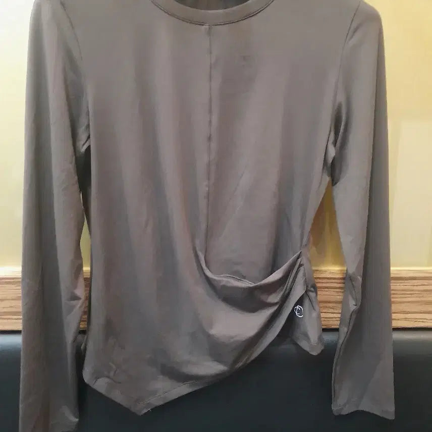 [BUNJANG] Cindy Long Sleeve T-Shirt / 신디긴팔티셔츠