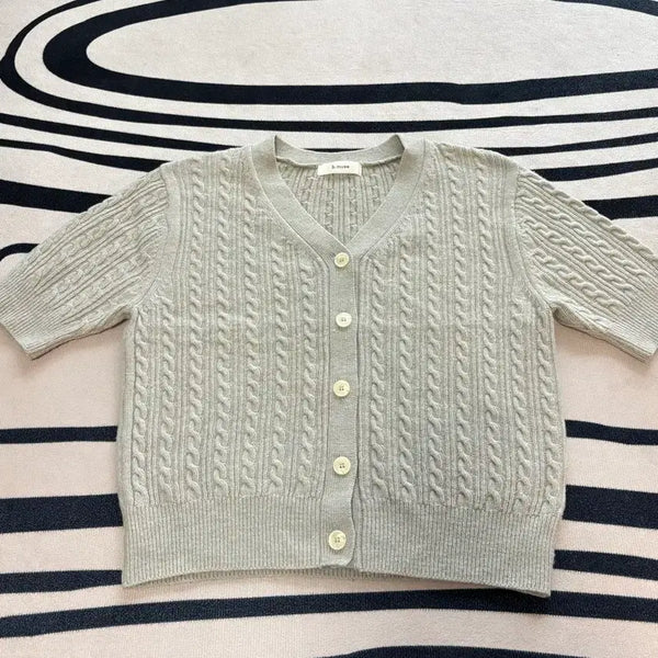 [BUNJANG] B.muse Cable Knit Cardigan / 베뉴엣 비뮤즈 케이블 니트 가디건