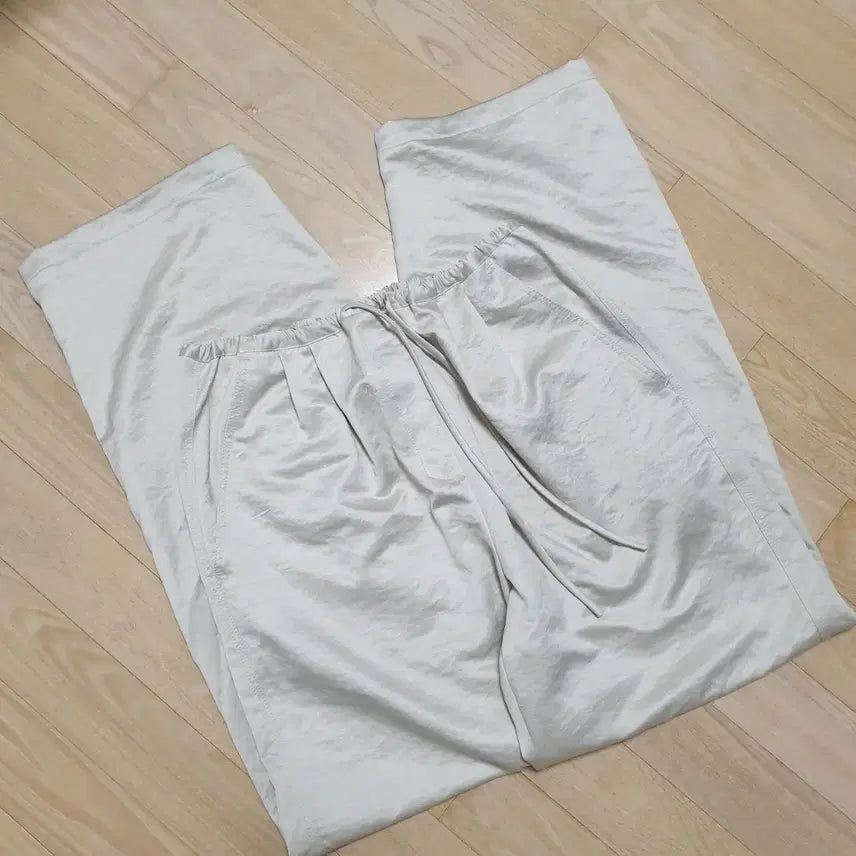 [BUNJANG] LOEUVRE Smooth Pants Champagne / 1회착용/로이크 팬츠 smooth pants champagne