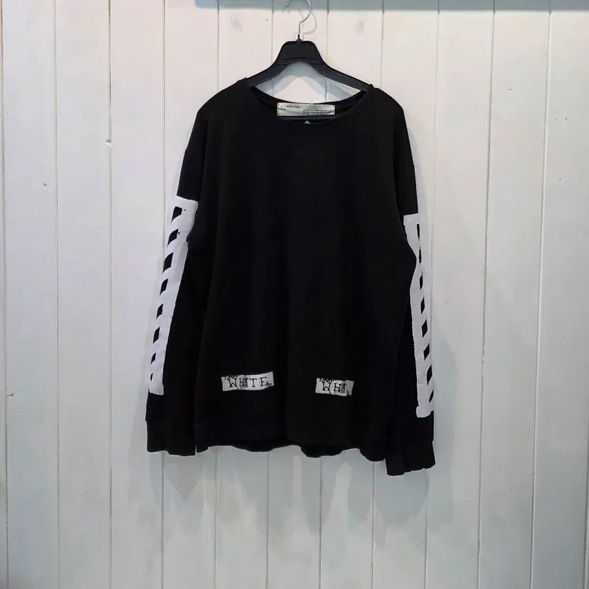 [BUNJANG] Unisex Black Sweatshirt / 맨투맨