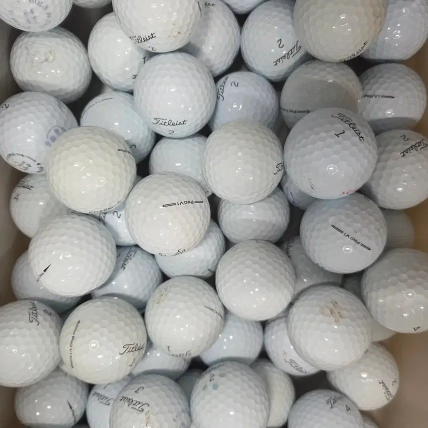 [BUNJANG] Titleist V1 B-Grade 3-Piece White Used Golf Balls (30-Ball Pack) / 타이틀리스트 v1 B급 실속형 3피스 화이트 로스트볼 30구 <무료배송>