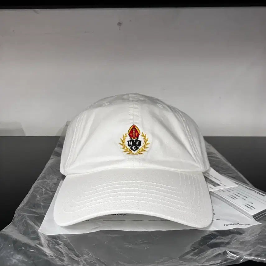 [BUNJANG] Heritage Floss Crest Twill Washed Cap White / 헤리티지 플로스 크레스트 트윌 워시드 캡 화이트 새상품