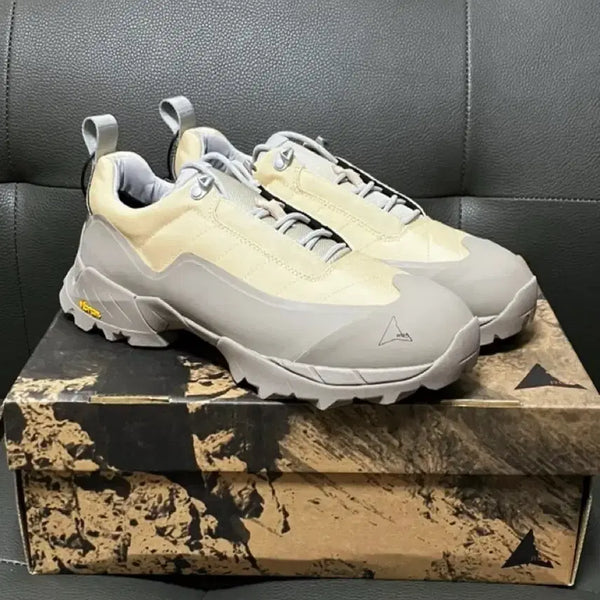 [BUNJANG] Roa Hiking Footwear Cream Taupe Size 42.5 / 로아 하이킹 카타리나 크림 토프 42.5 사이즈 판매