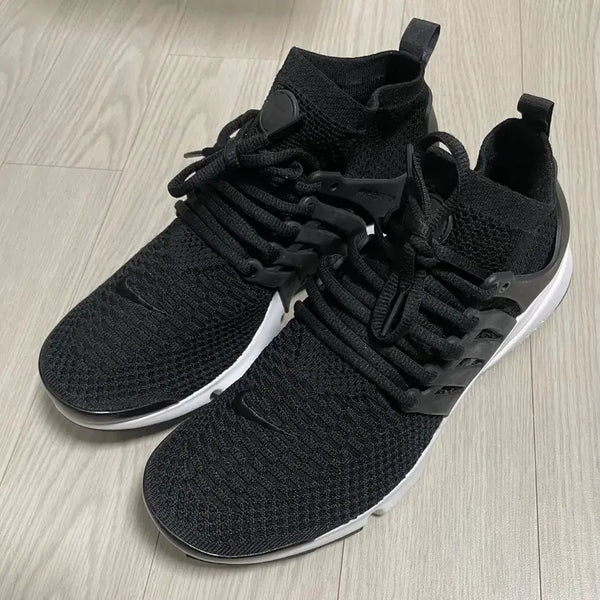 [BUNJANG] Nike Air Presto Flyknit Ultra Black White Running Shoes / 나이키 에어 프레스토 플라이니트 울트라 블랙 화이트 260