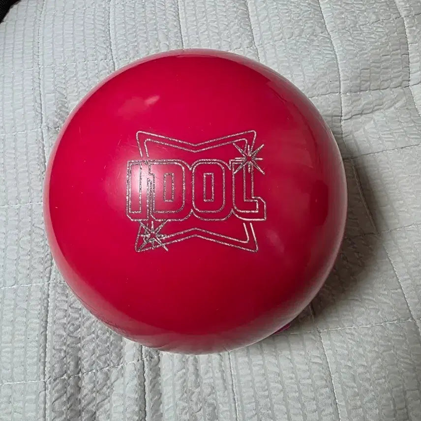 [BUNJANG] Idol Mega Pink Bowling Ball (15lb) - Dual-Handed, Semi-Drilled / 중고 볼링 볼링공 15p 아이돌 매가핑크 덤리스 투핸드 1회지공 팝니다