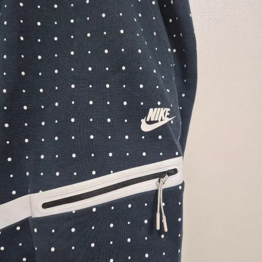[BUNJANG] Nike Tech Fleece Dot Pattern Navy Shorts / 나이키 테크팩 도트무늬 네이비 반바지!휘귀탬!최상품!