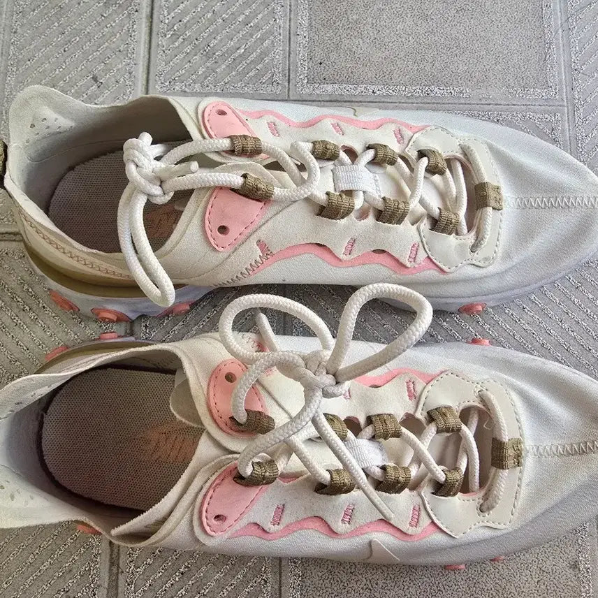 [BUNJANG] Nike React Element 55 Women's Sneakers / 나이키 리액트 엘리먼트 55 여성 운동화