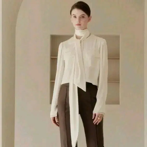 [BUNJANG] Bride And You Son Ye Jin Ribbon Detail Ivory Blouse / 브라이드앤유 손예진 타이 블라우스 여성 블라우스
