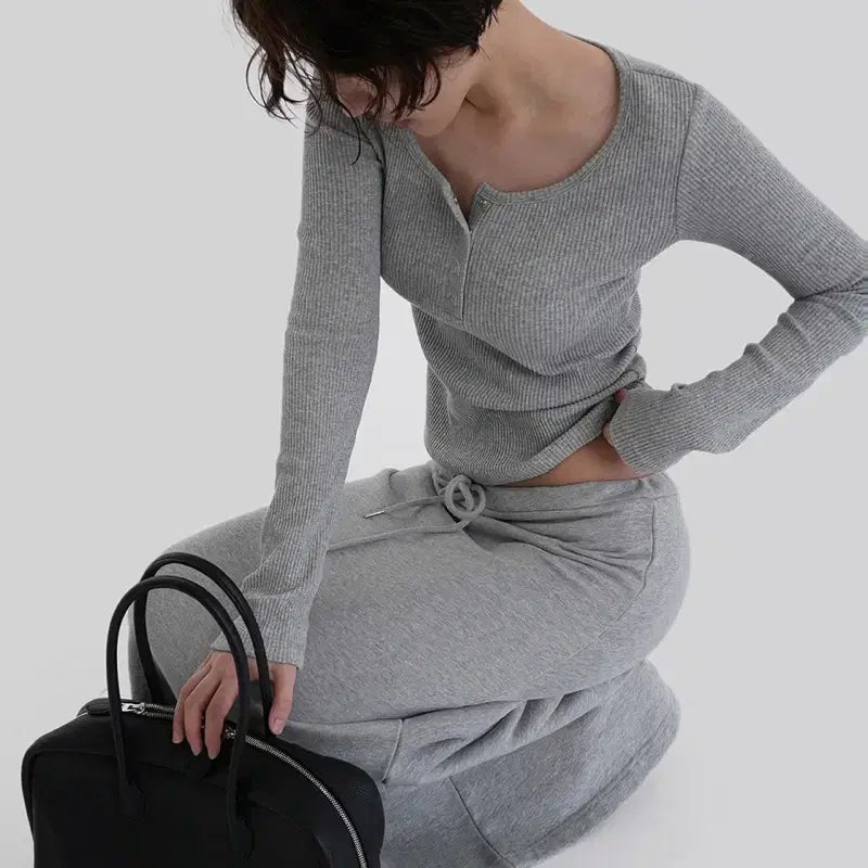 [BUNJANG] Deep V-Neck Button T-Shirt - Grey / 새상품 / 어텀 딥유넥 버튼 티셔츠 그레이