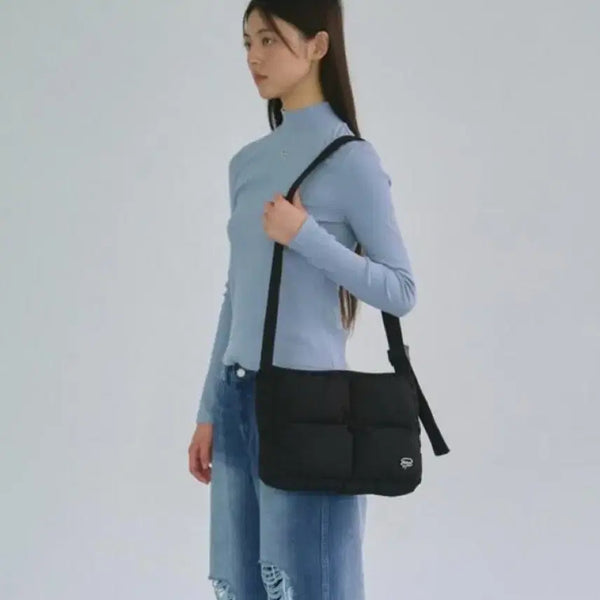 [BUNJANG] Palet Small Square Padded Bag / 팔렛 스몰 스퀘어 패딩백