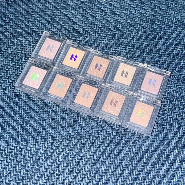 [BUNJANG] Holika Holika My Fave Piece Beam Eyeshadow (Shades: Ivory, Creamy Dew, Dreamy Dew, Sugarless, Sugar Coat, Fantastic, Apricot Dew) / 홀리카홀리카 마이페이브 피스빔 슈가리스 아이보릿