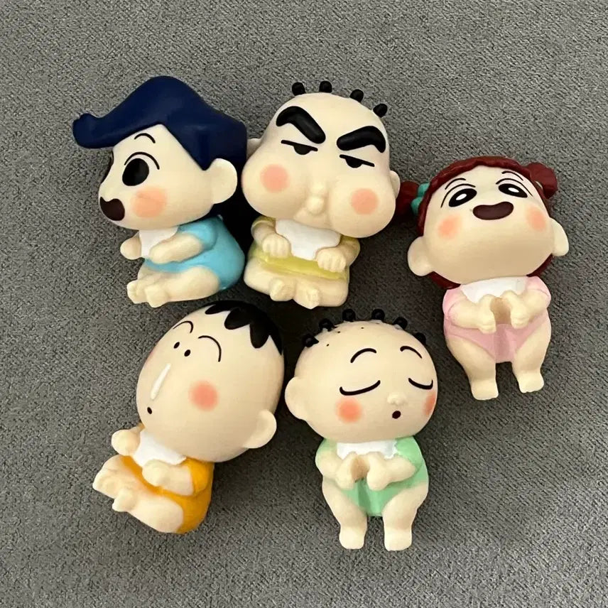 [BUNJANG] Crayon Shin-chan Baby Hug Coat Series 6 Gacha Figure / 짱구 베이비 허그코트 6탄 가챠