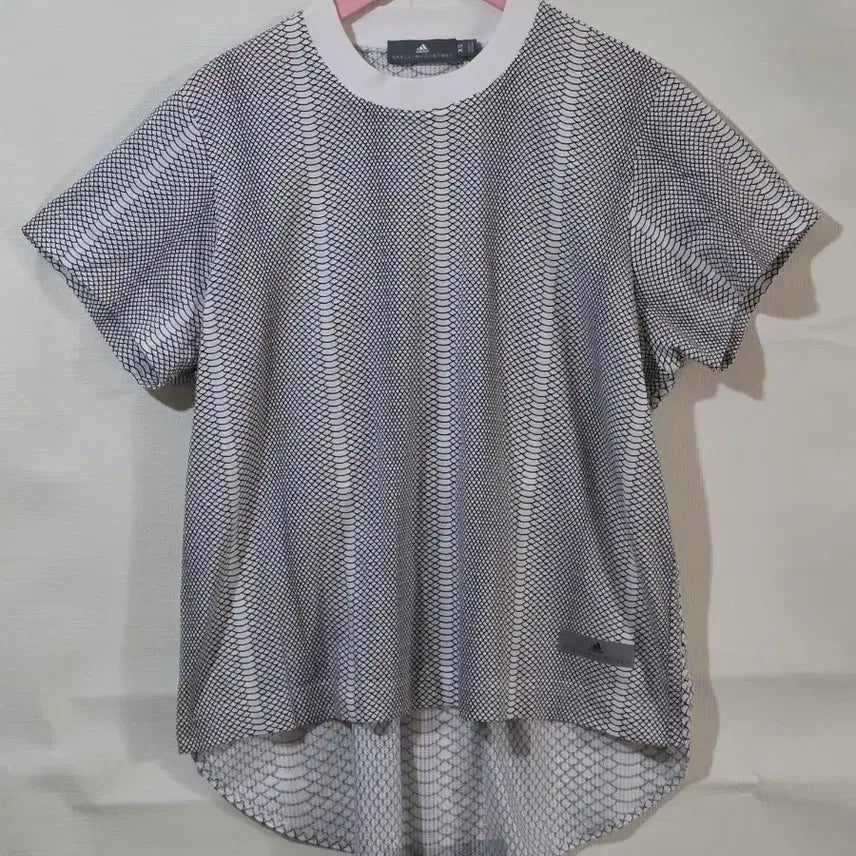[BUNJANG] Adidas Stella McCartney Snake Print T-Shirt / 정품 아디다스 스텔라 맥카트니 스네이크 프린트 티