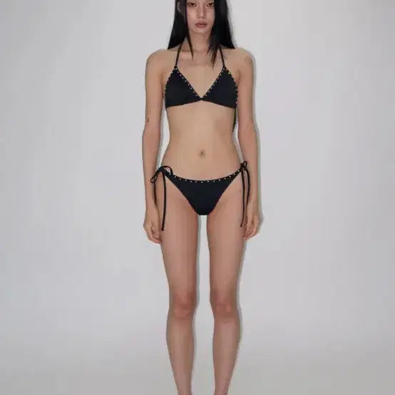 [BUNJANG] Tzrust Club Black Studded Bikini Set / 떨스티클럽 블랙 스터드 비키니 세트Black stud bikini set