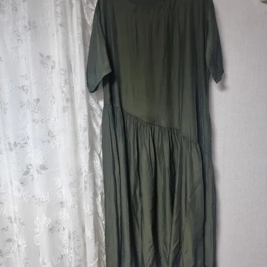[BUNJANG] Khaki Ruffle Short-Sleeve Long Dress / 카키색 캉캉 반팔 원피스