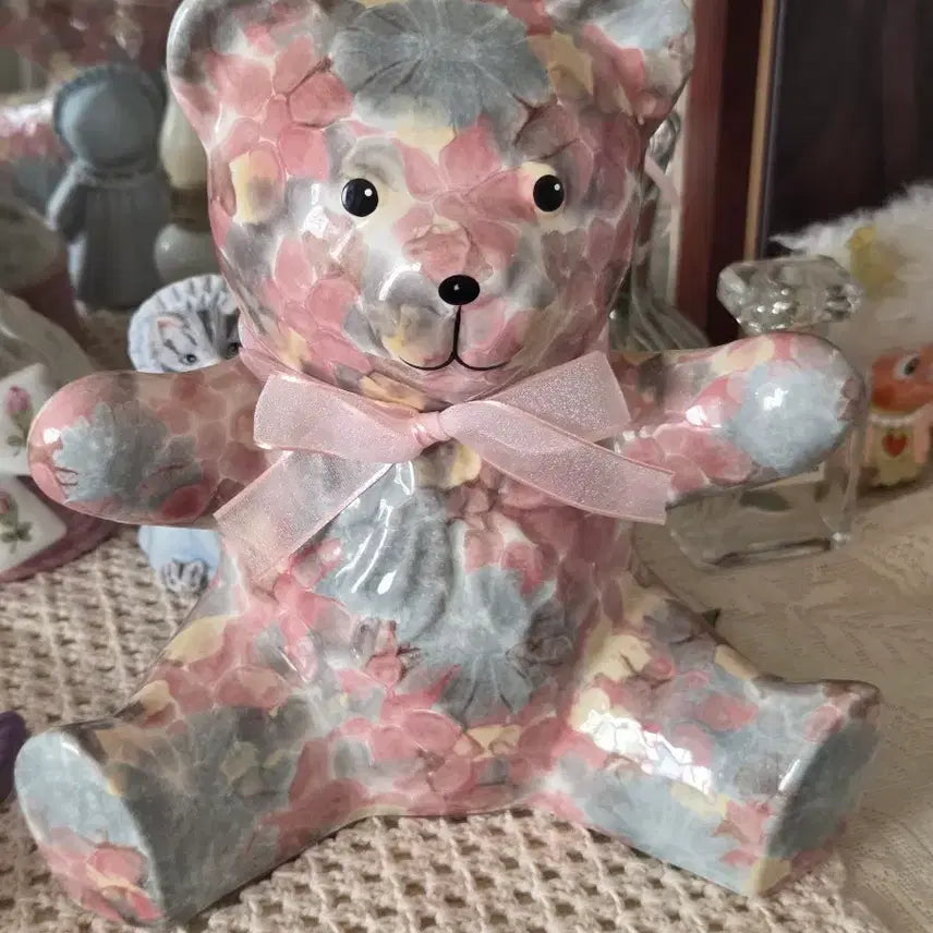 [BUNJANG] Vintage Porcelain Bear Figurine / 빈티지 곰 포쉐린 파크로즈