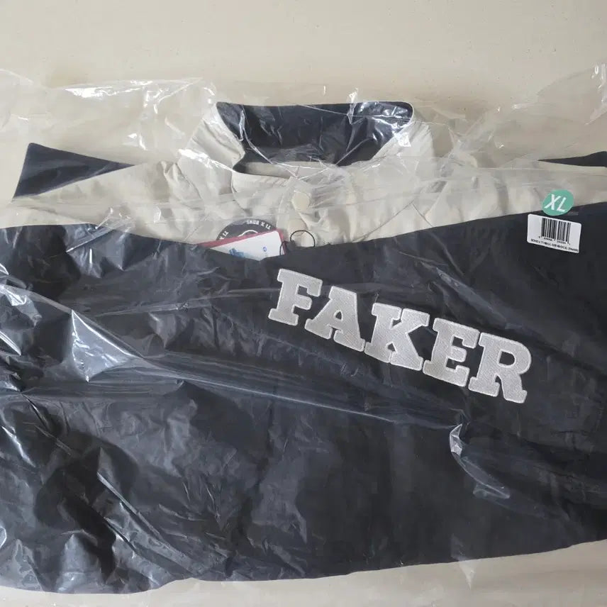 [BUNJANG] BADTHENOUS x T1 Base Jacket Beige Faker Edition XL / (XL) 빠더너스 x T1 베이스 자켓 베이지 페이커 마킹