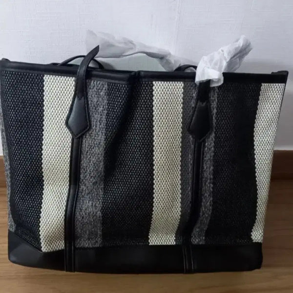 [BUNJANG] Stripe Pattern Tote Bag Black/White / 스트라이프 패턴 토트백 블랙/화이트