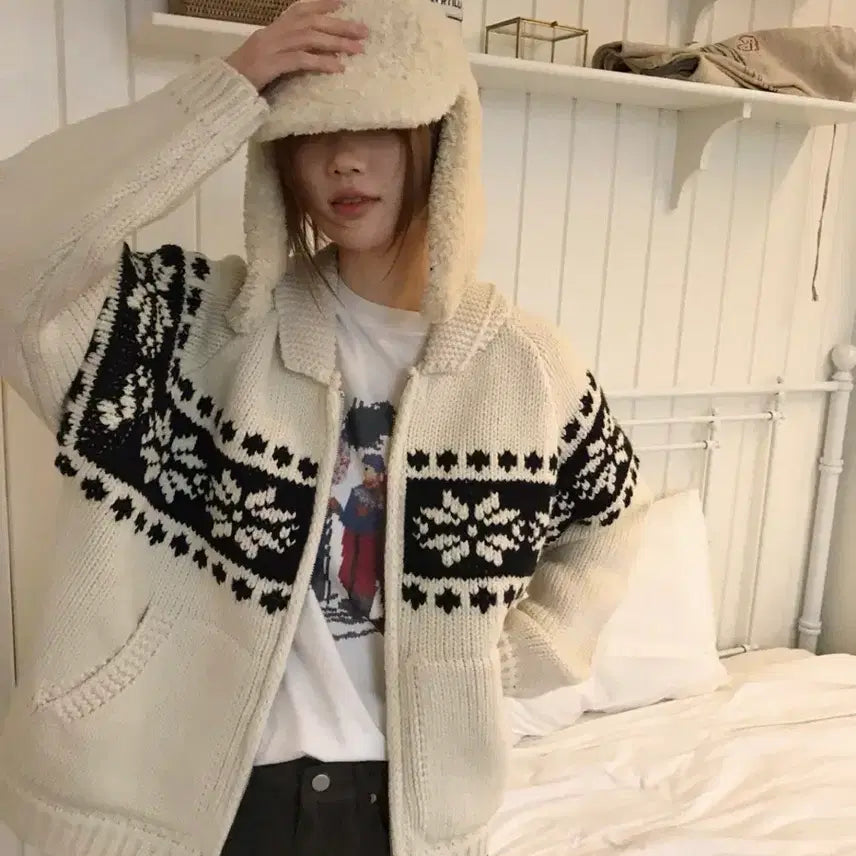[BUNJANG] Coalmine Name Cowichan Cardigan / 콜마이네임 코위찬 가디건 새상품