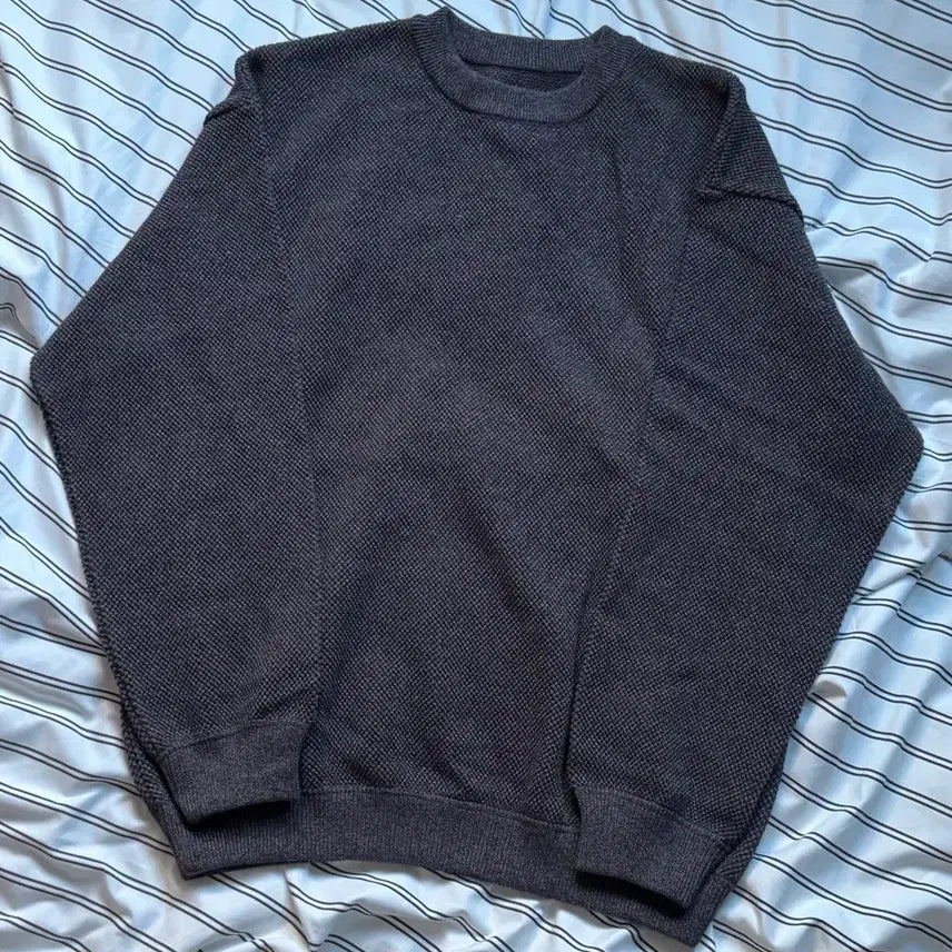 [BUNJANG] Creampuffs Moss Stitch Sweatshirt Size 2 / 크리퍼스큘 모스 스티치 스웻 2사이즈