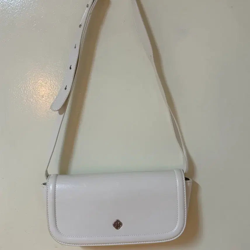 [BUNJANG] HEIRLY Baguette Bag / 히어리 바게트백 판매합니다
