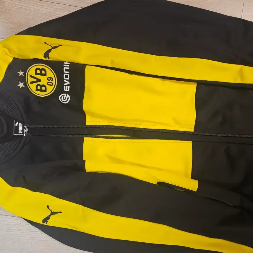 [BUNJANG] Puma Borussia Dortmund Jacket Size S/M / 푸마 도르트문트 자켓 팝니다. 새제품 s(m) 사이즈입니다