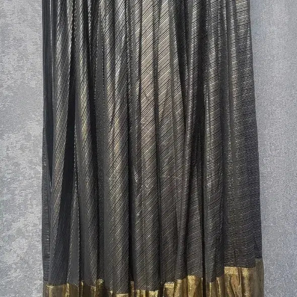 [BUNJANG] Black/Gold Pleated Long Skirt / 블랙/골드 플리츠 롱 스커트